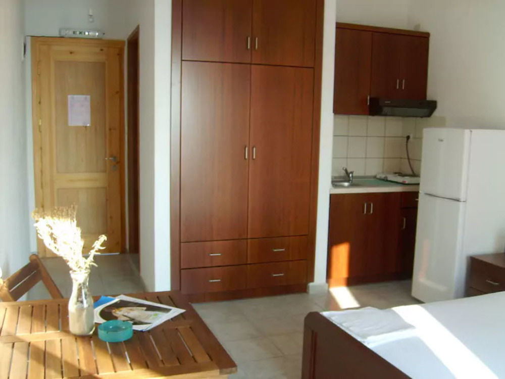 To Kamari Apartment Aspous Exterior photo
